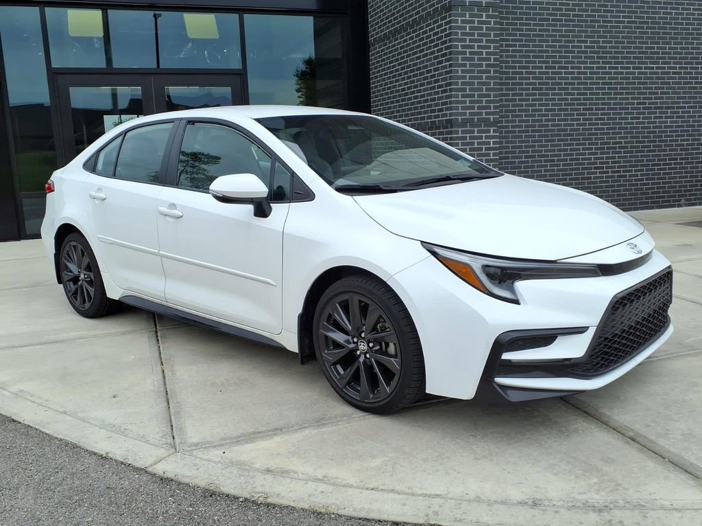 Used 2023 Toyota Corolla SE FWD image 1