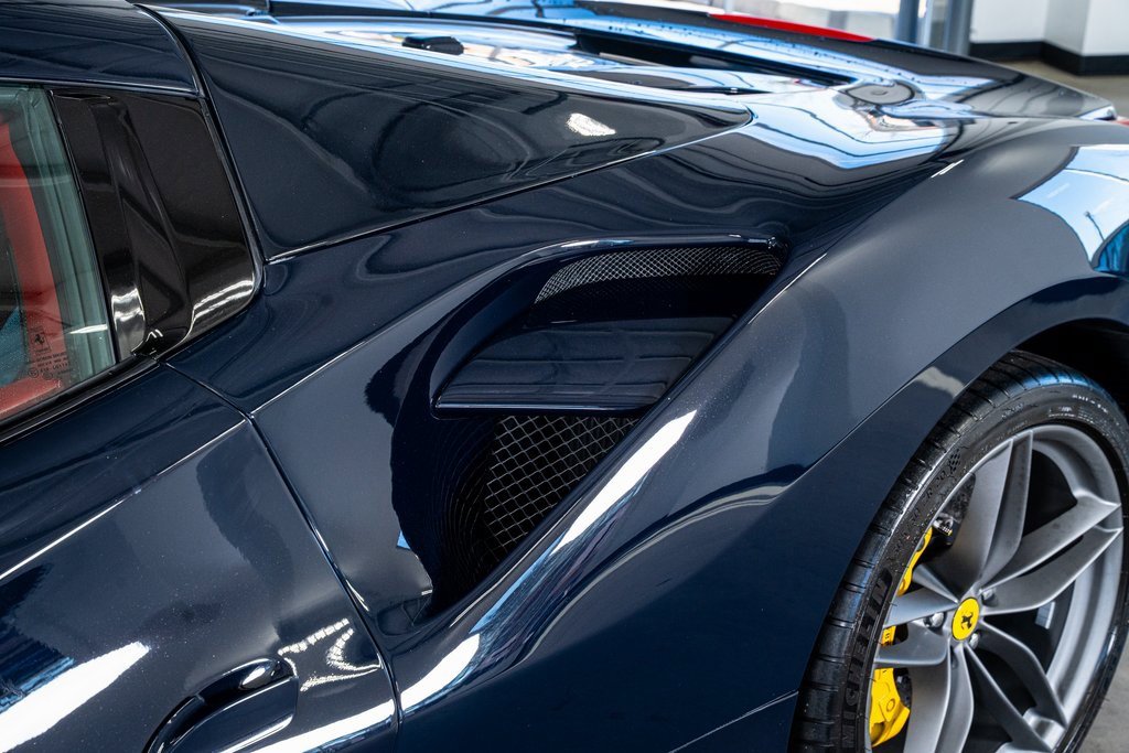 Used 2017 Ferrari 488 Spider image 22