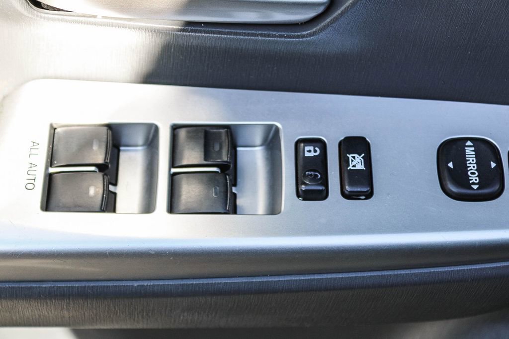 Used 2012 Toyota Prius V Five image 20