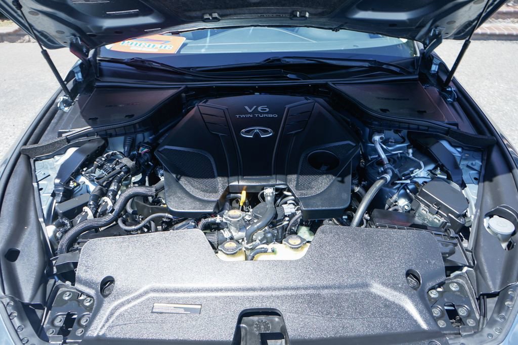 Used 2020 INFINITI Q50 Luxe w/ Essential Package (3.0T Luxe) AWD/4WD image 11