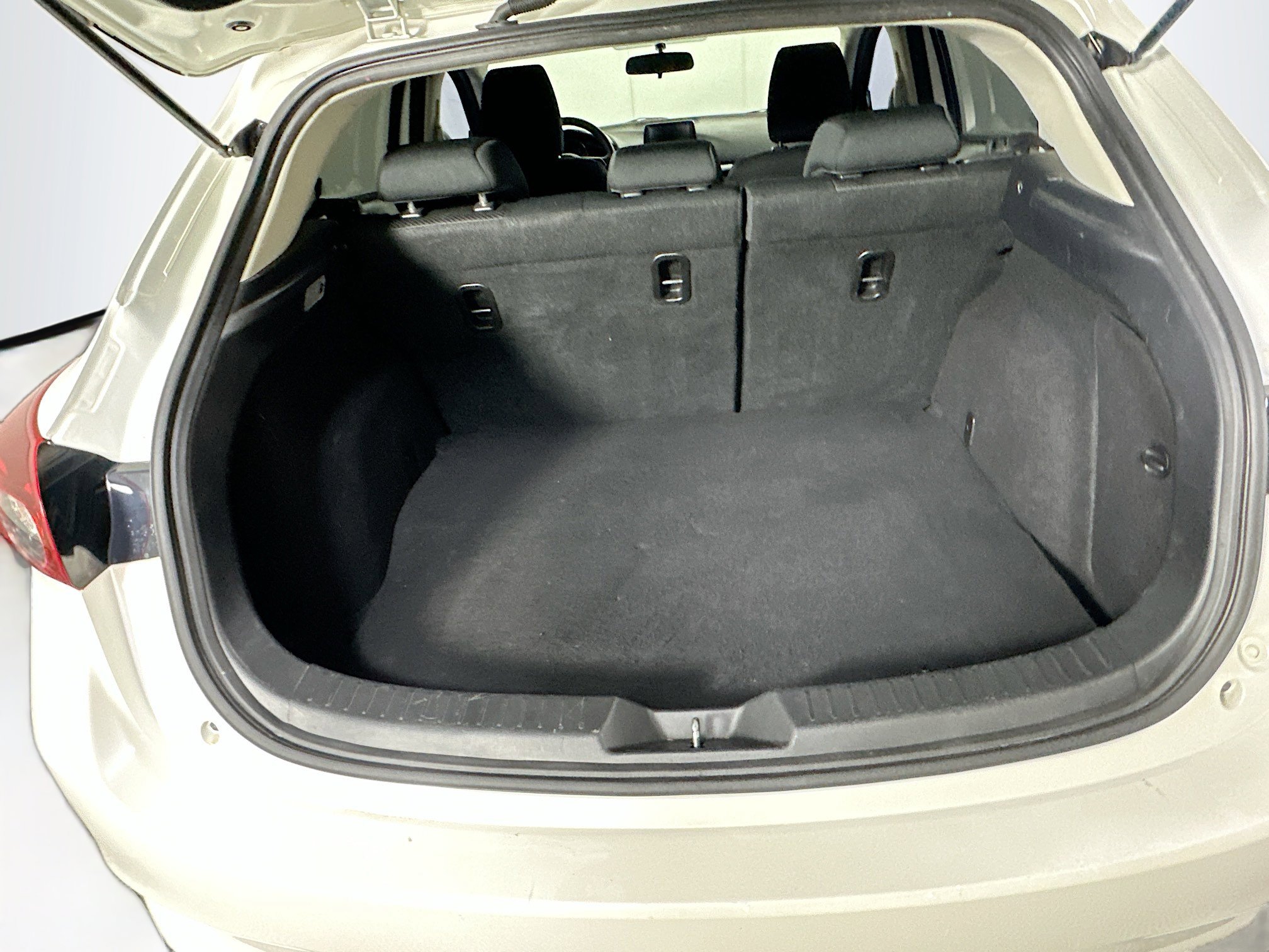 Used 2017 MAZDA MAZDA3 Sport image 28