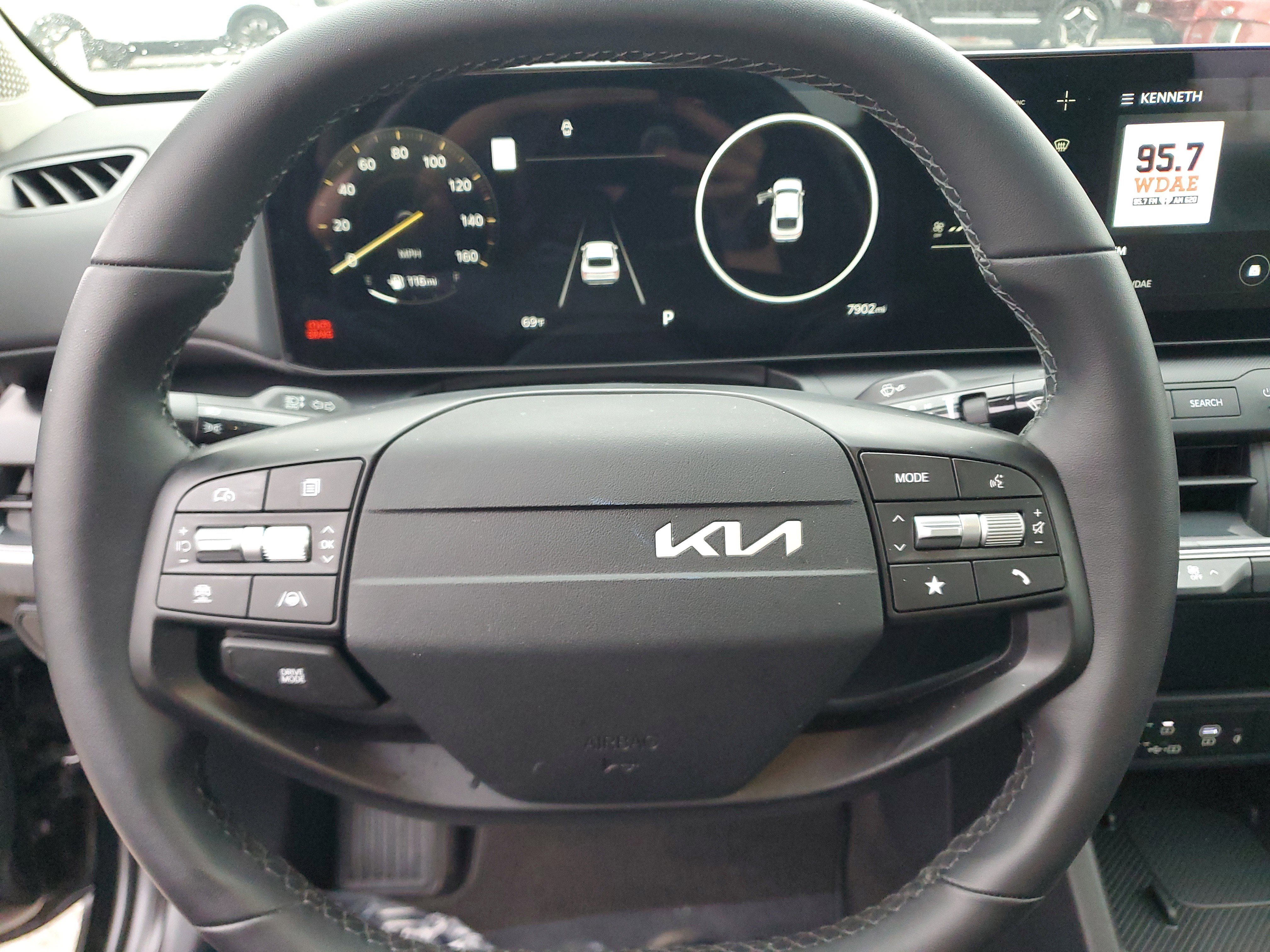 Used 2025 Kia K4 EX image 20