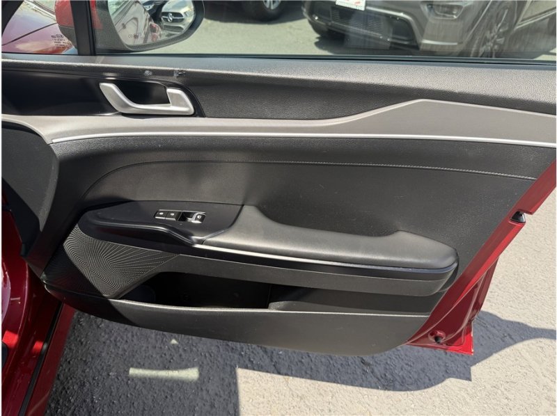 Used 2021 Kia K5 LXS FWD image 30