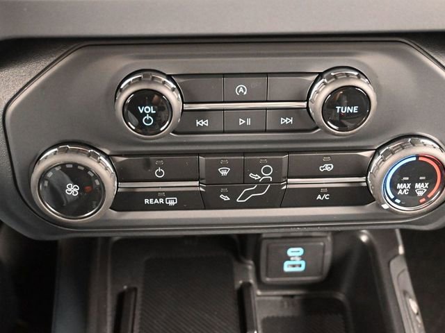 New 2025 Ford Bronco 4-Door image 21