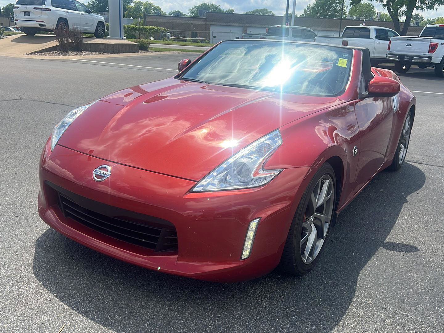 Used 2015 Nissan 370Z Touring Sport RWD image 14