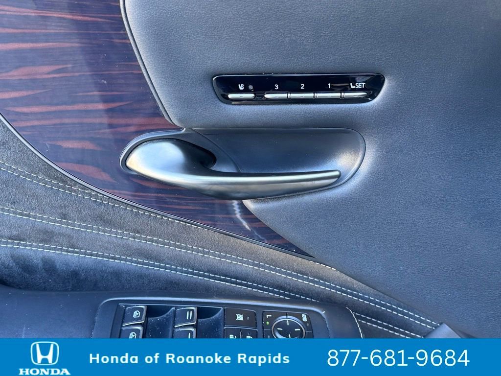 Used 2018 Lexus LS 500 AWD w/ Luxury Package image 15