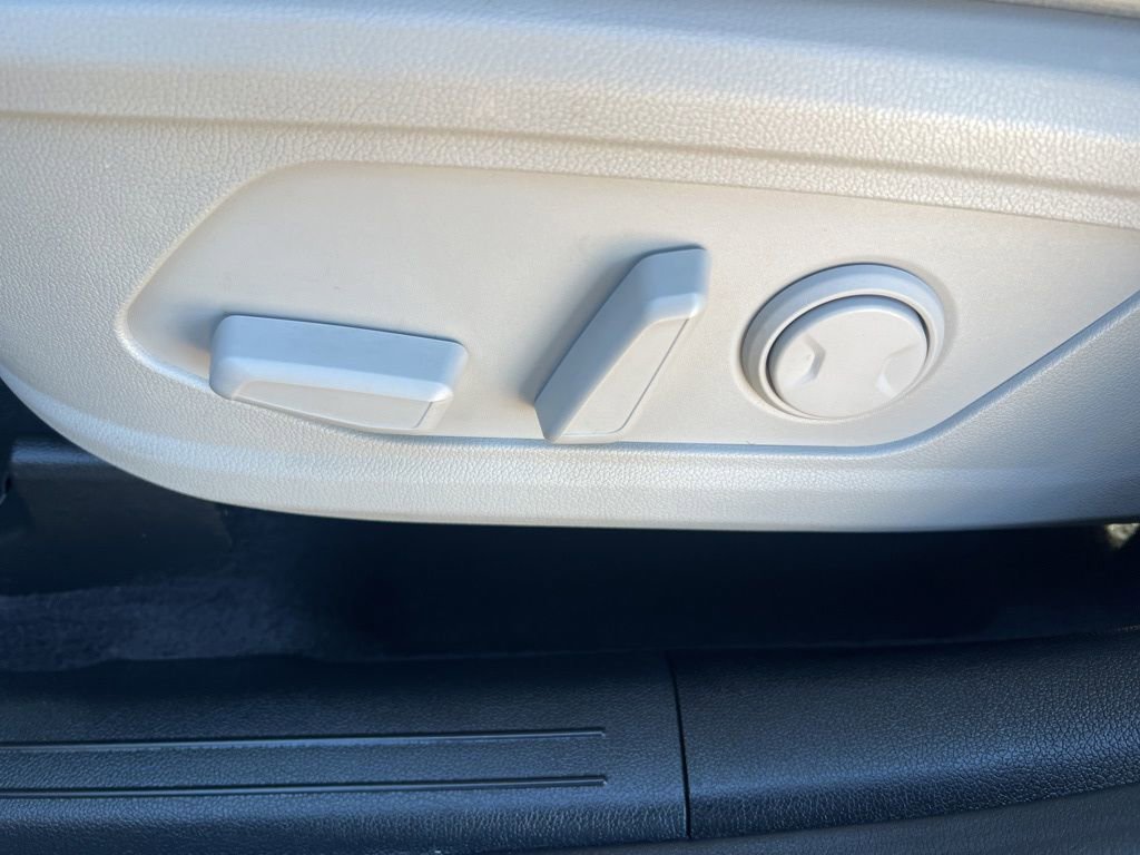 Certified 2025 Kia Sorento S w/ Panoramic Sunroof Package FWD image 50