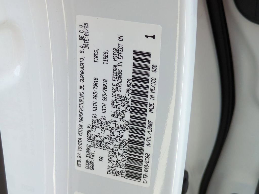 Used 2025 Toyota Tacoma Trailhunter image 31