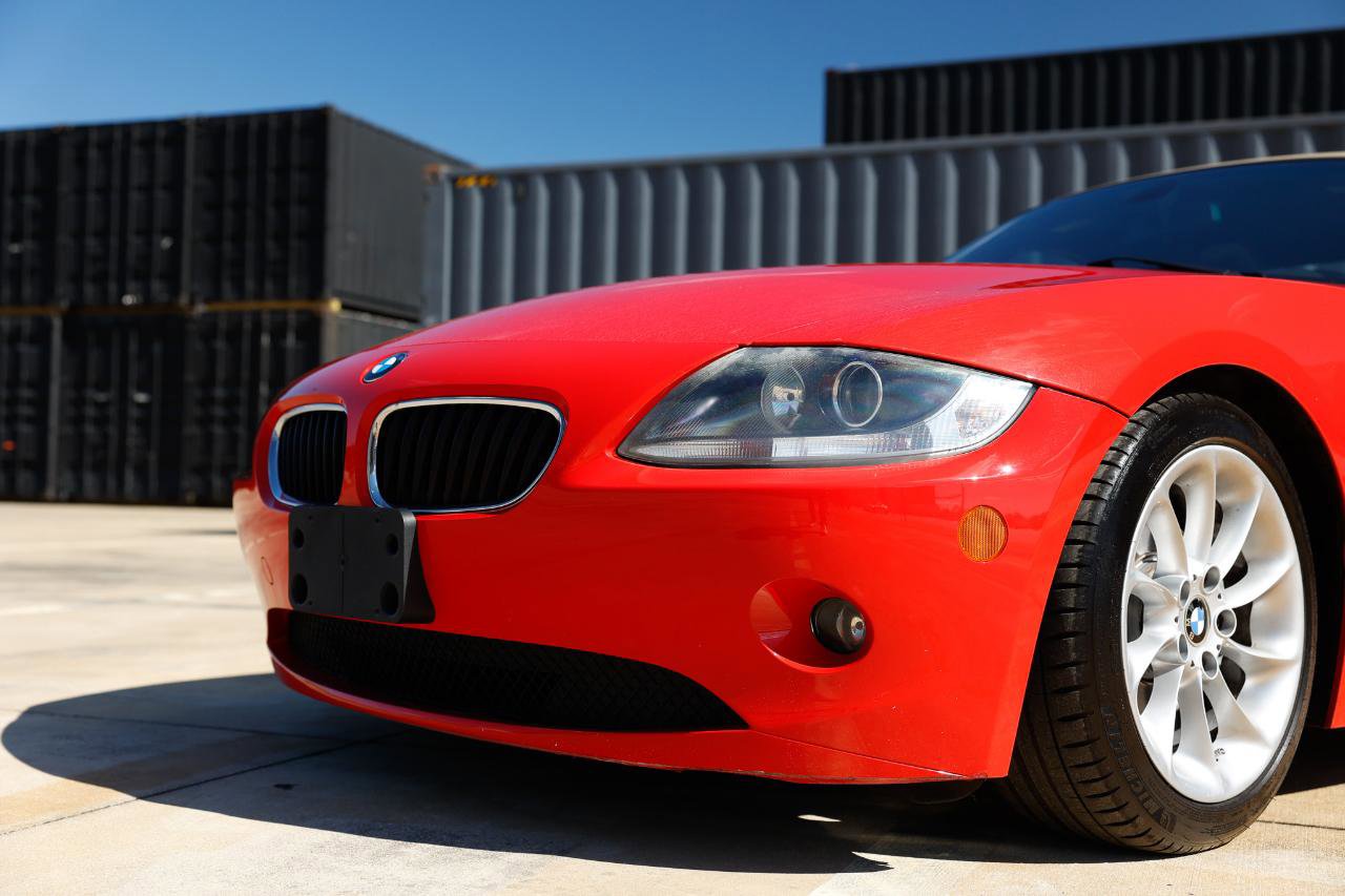 Used 2005 BMW Z4 2.5i image 28