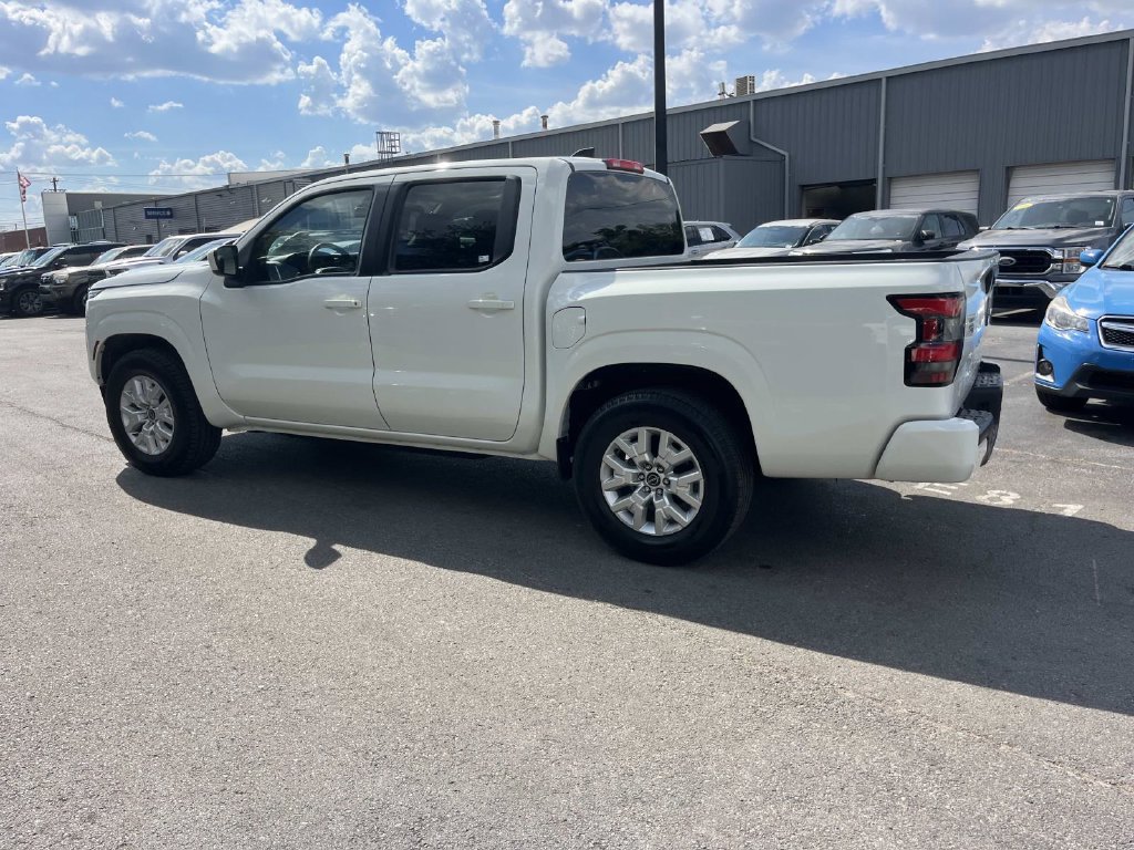 Used 2023 Nissan Frontier SV w/ Technology Package RWD image 8