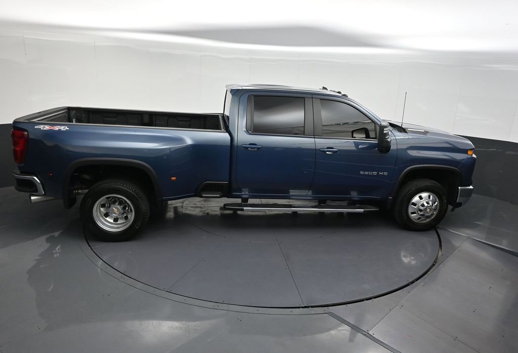 Used 2026 Chevrolet Silverado 3500 LT AWD/4WD image 24