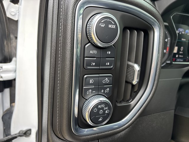 Used 2023 GMC Sierra 3500 Denali image 29