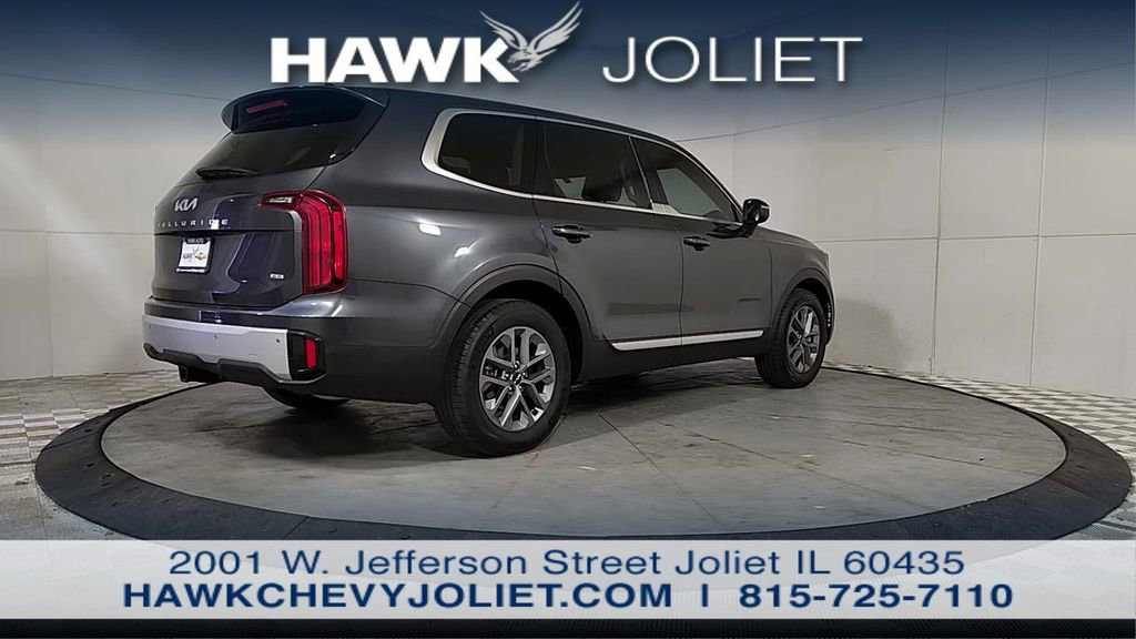 Used 2024 Kia Telluride LX AWD/4WD image 7