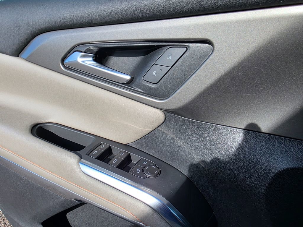 Certified 2024 Chevrolet Traverse LT image 14