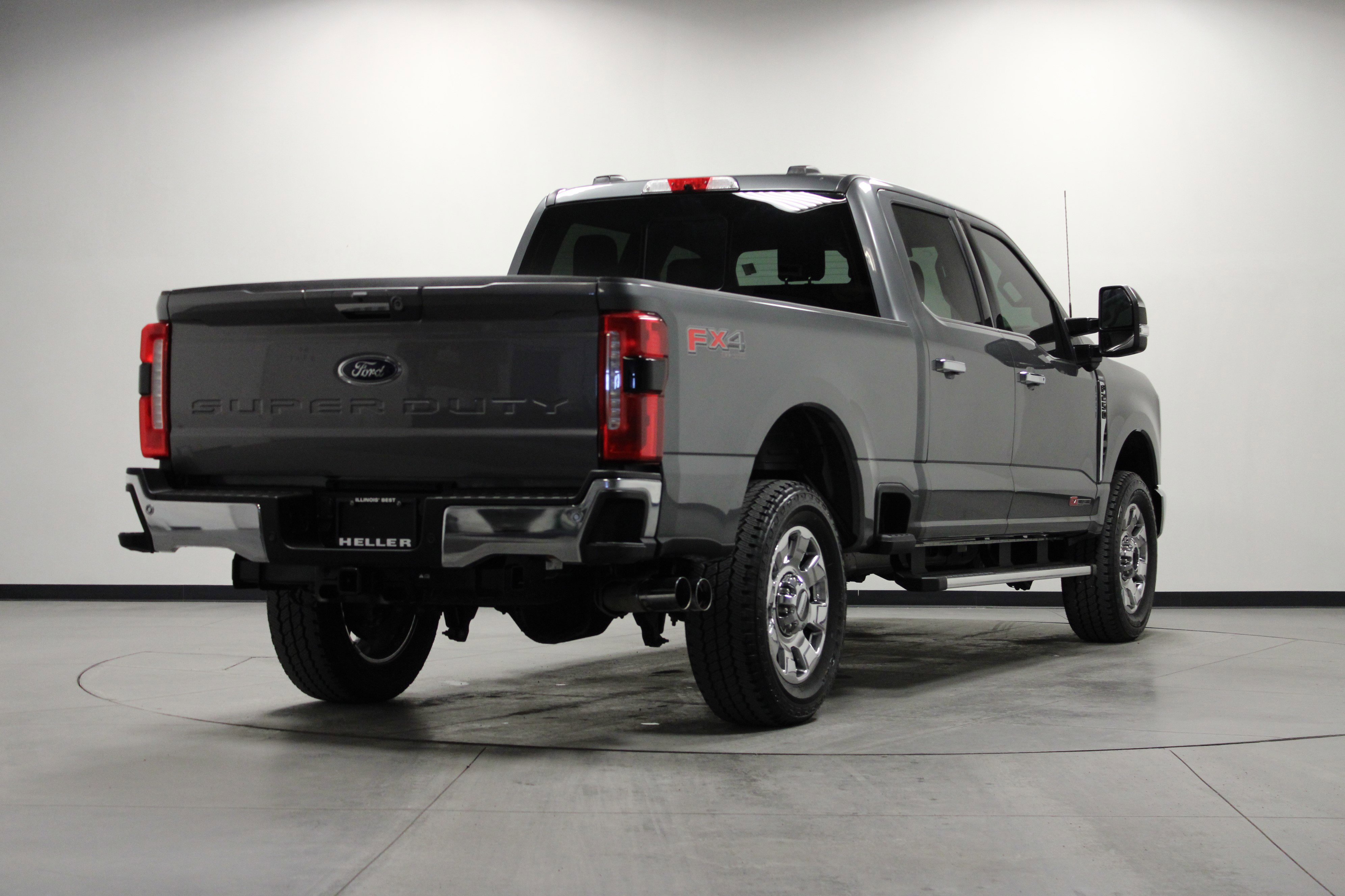 Used 2024 Ford F250 Lariat w/ Chrome Package image 4