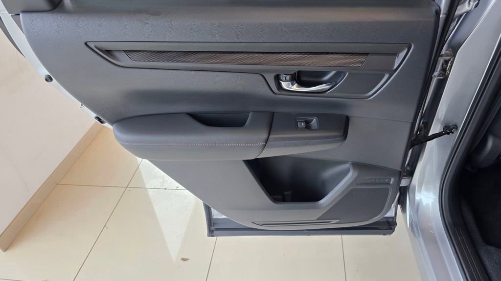 Certified 2025 Honda CR-V Sport image 21