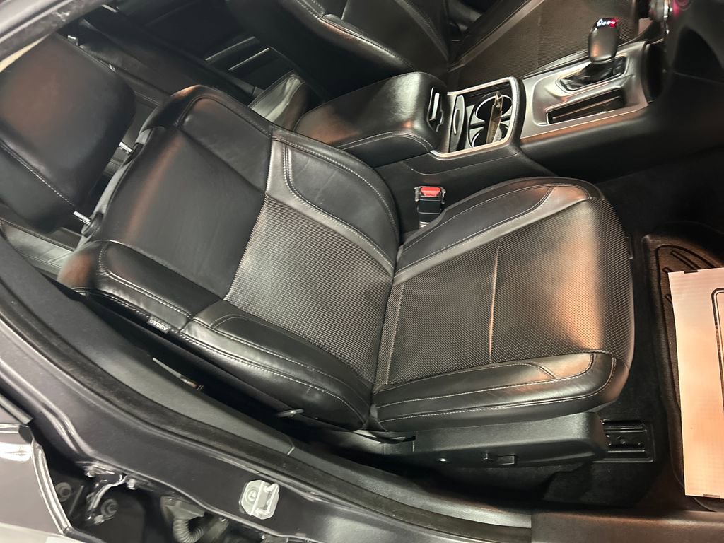 Used 2019 Dodge Charger SXT w/ Plus Group AWD/4WD image 26