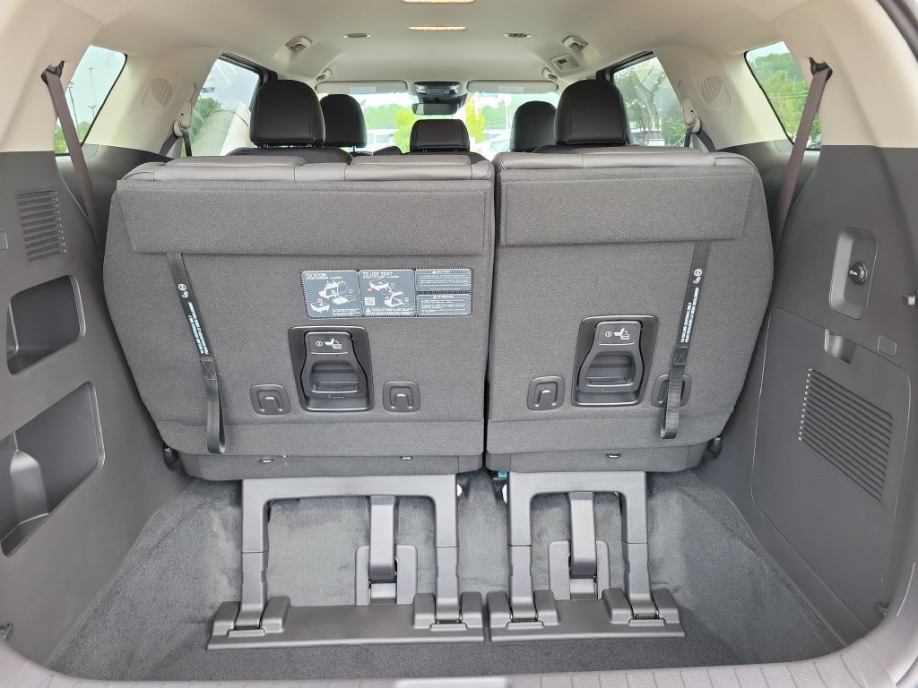 New 2027 Kia Carnival FWD image 27