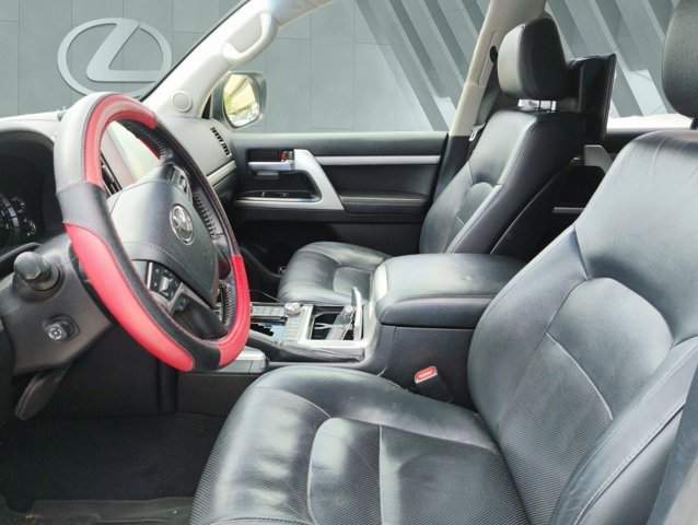 Used 2016 Toyota Land Cruiser AWD/4WD image 7