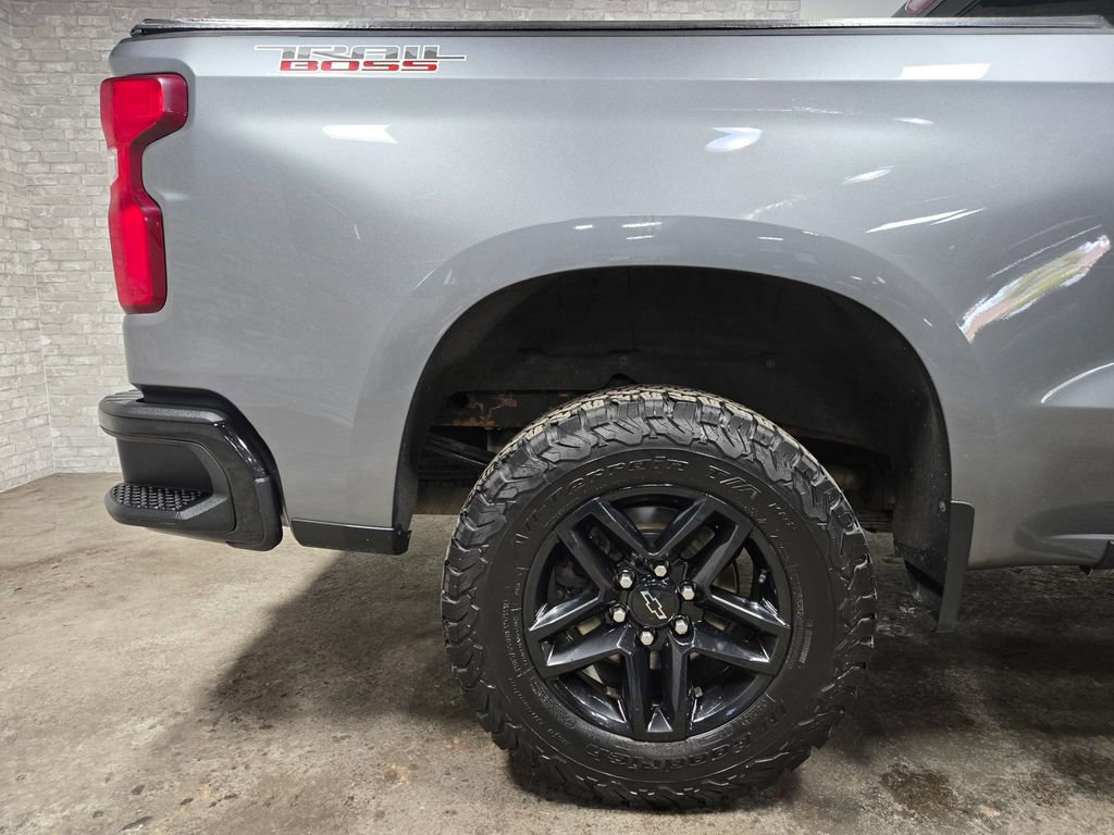 Used 2019 Chevrolet Silverado 1500 LT Trail Boss AWD/4WD image 57