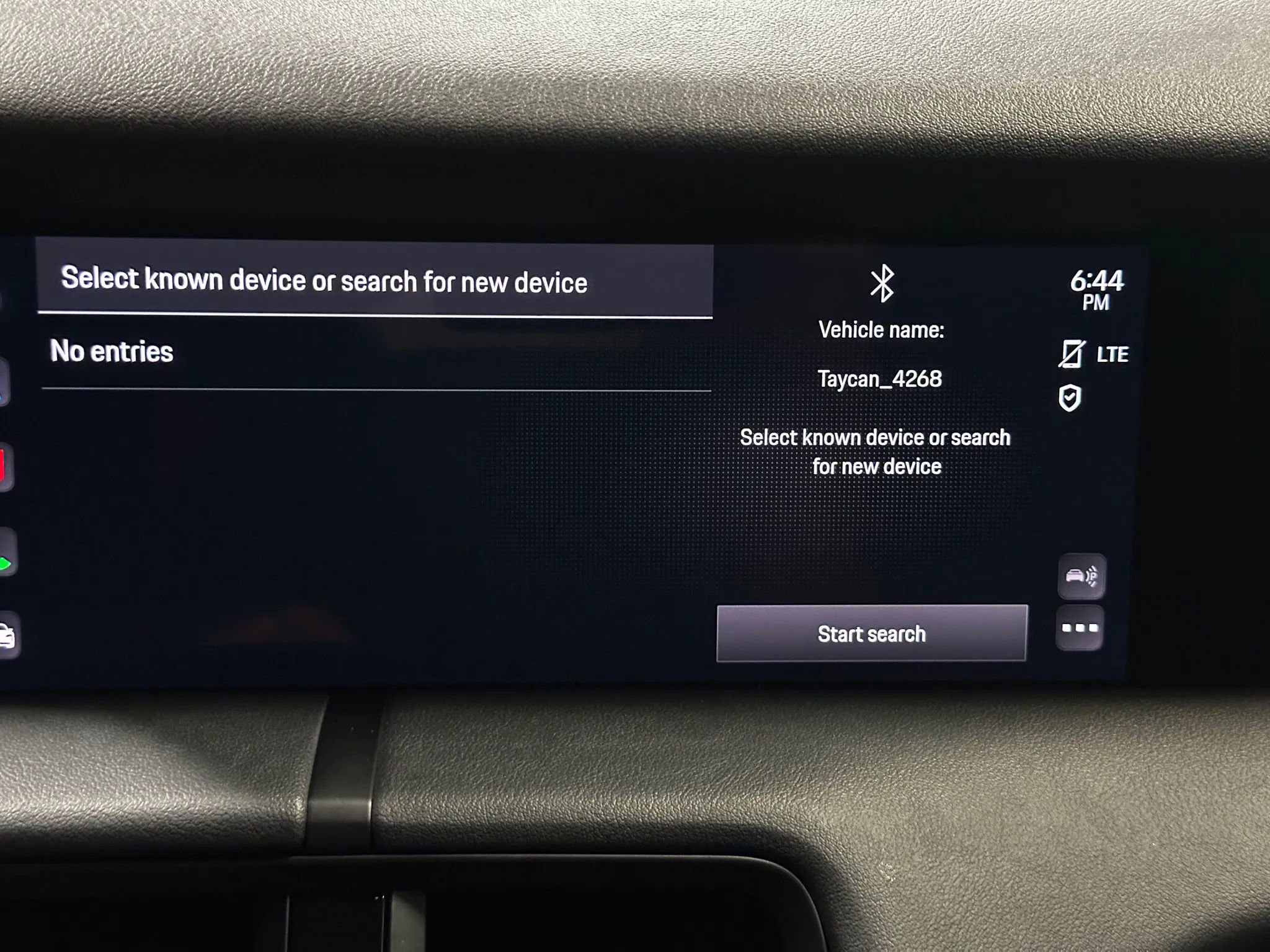 Used 2022 Porsche Taycan image 38