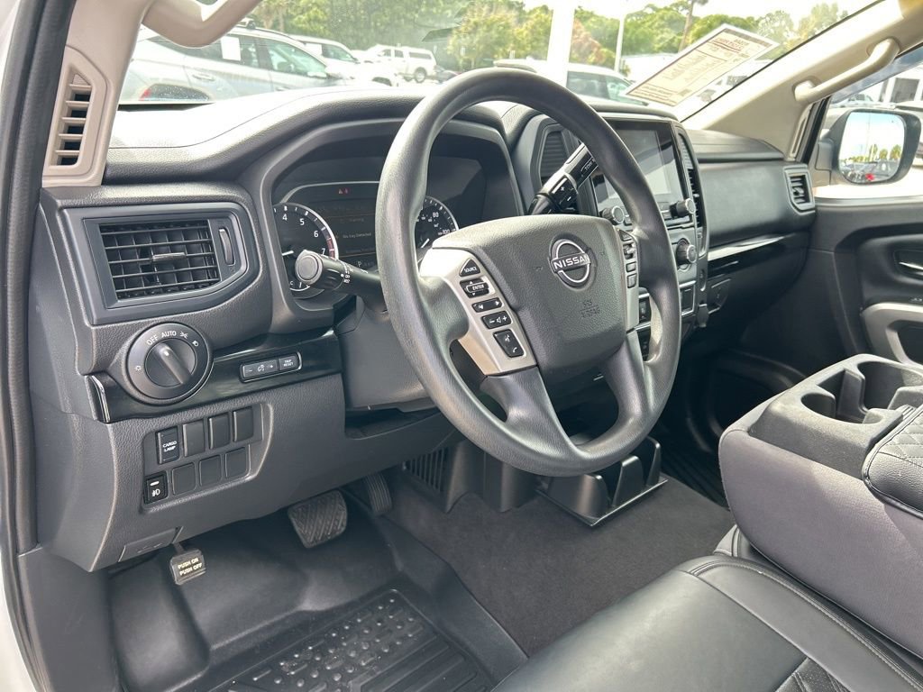 Certified 2023 Nissan Titan SV image 22