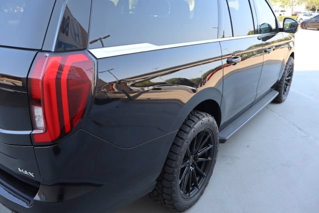 Used 2025 Ford Expedition Max Active AWD/4WD image 6