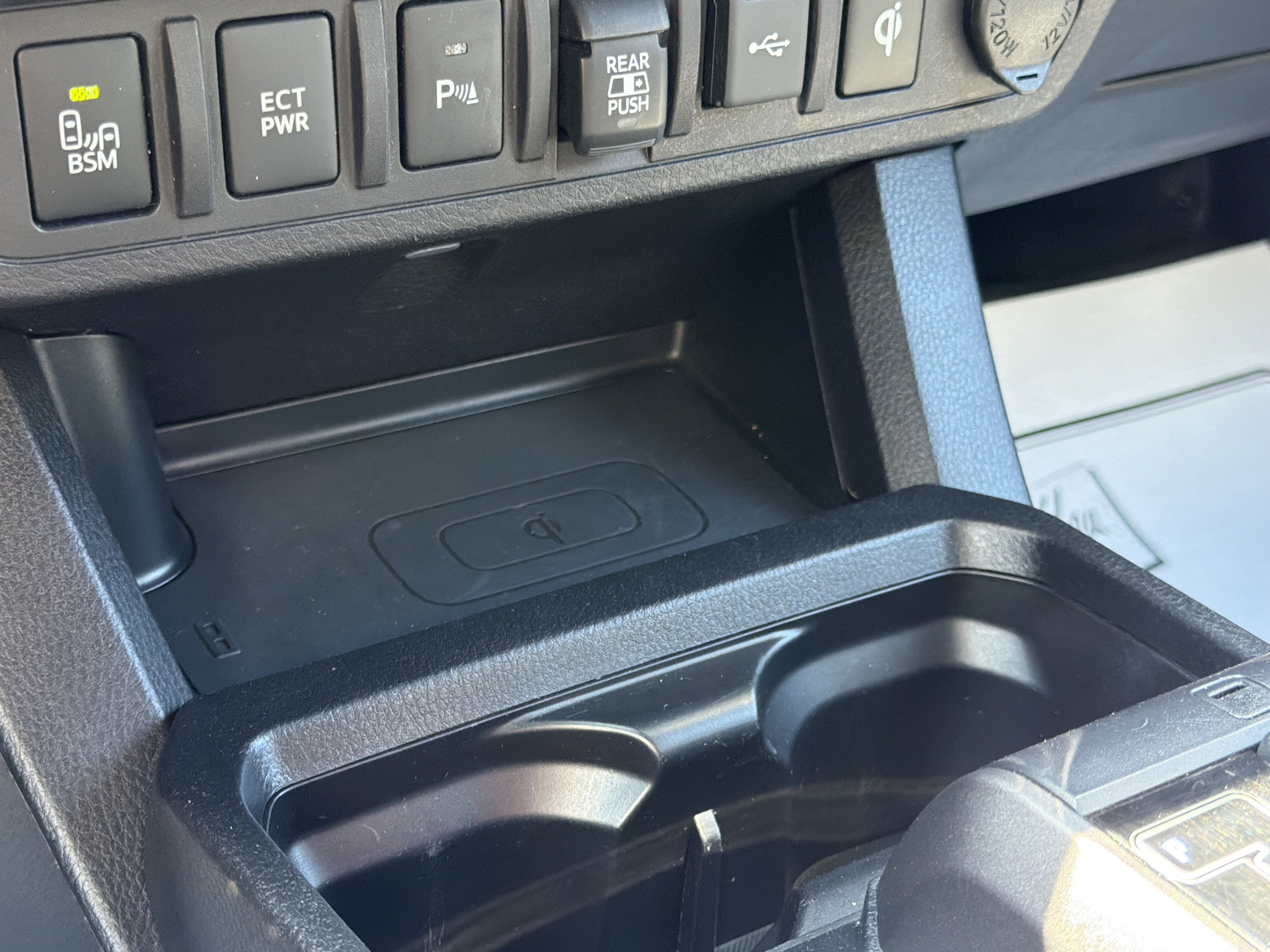 Used 2021 Toyota Tacoma TRD Off-Road w/ Technology Package image 15