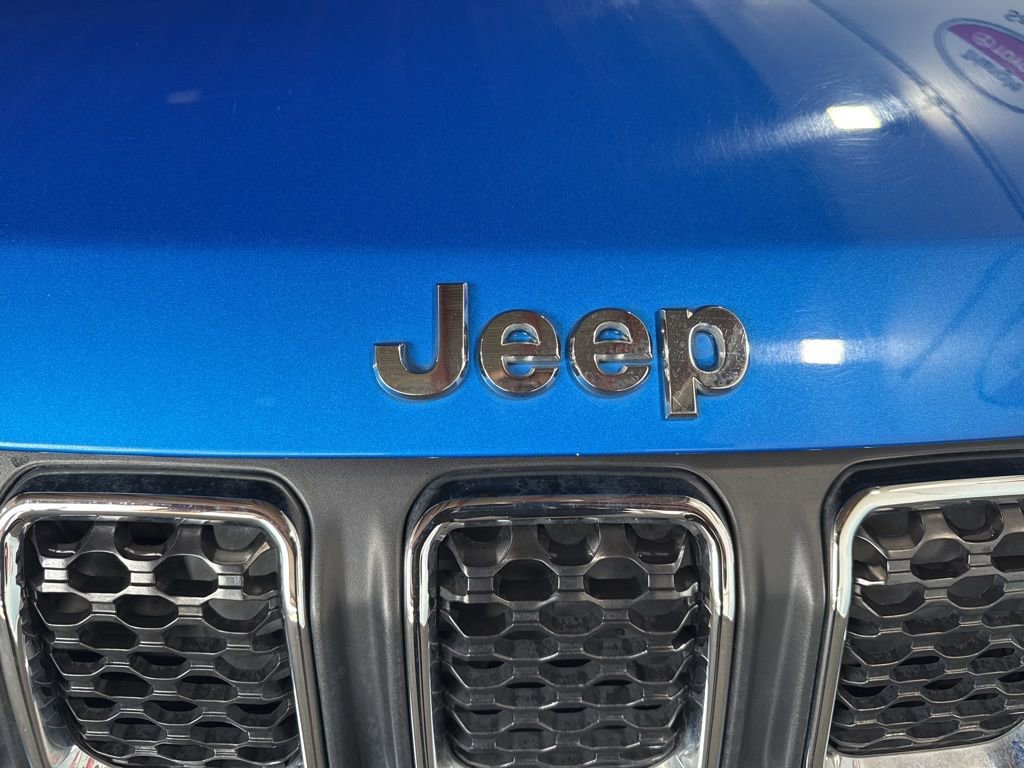 Used 2023 Jeep Compass Sport image 13