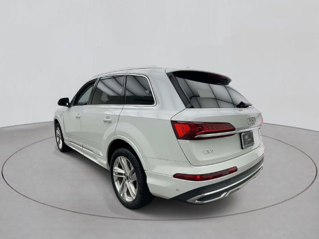 Used 2023 Audi Q7 2.0T Premium w/ Convenience Package AWD/4WD image 2