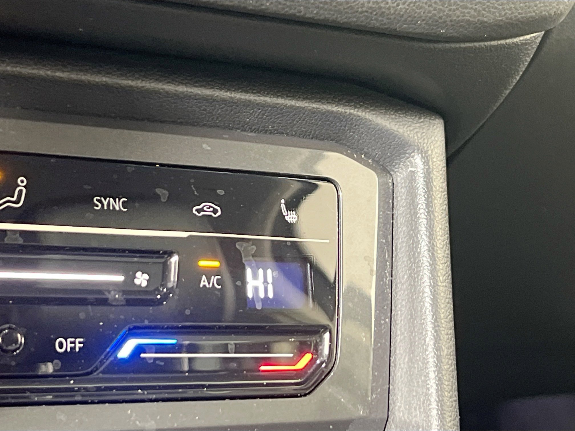 Used 2022 Volkswagen Tiguan SE AWD/4WD image 19