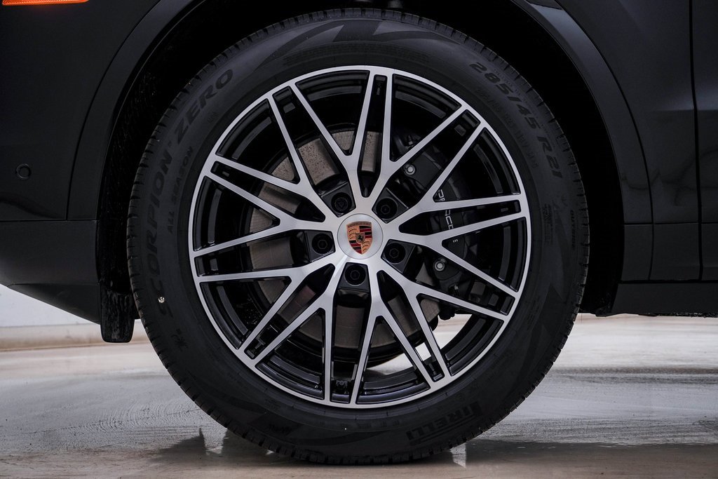 New 2026 Porsche Cayenne Coupe image 13