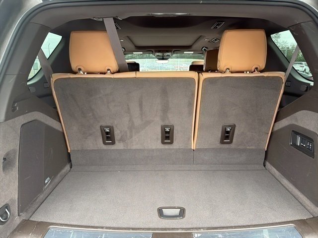 Used 2024 Cadillac Escalade Sport w/ LPO, ONYX Package image 23