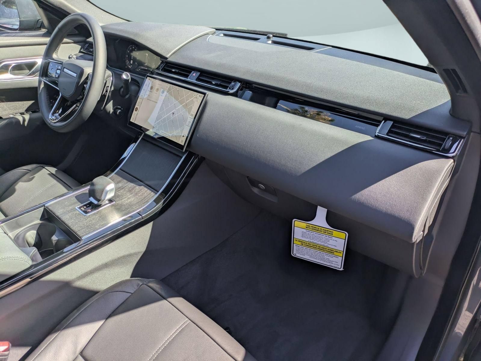 New 2026 Land Rover Range Rover Velar S AWD/4WD image 34