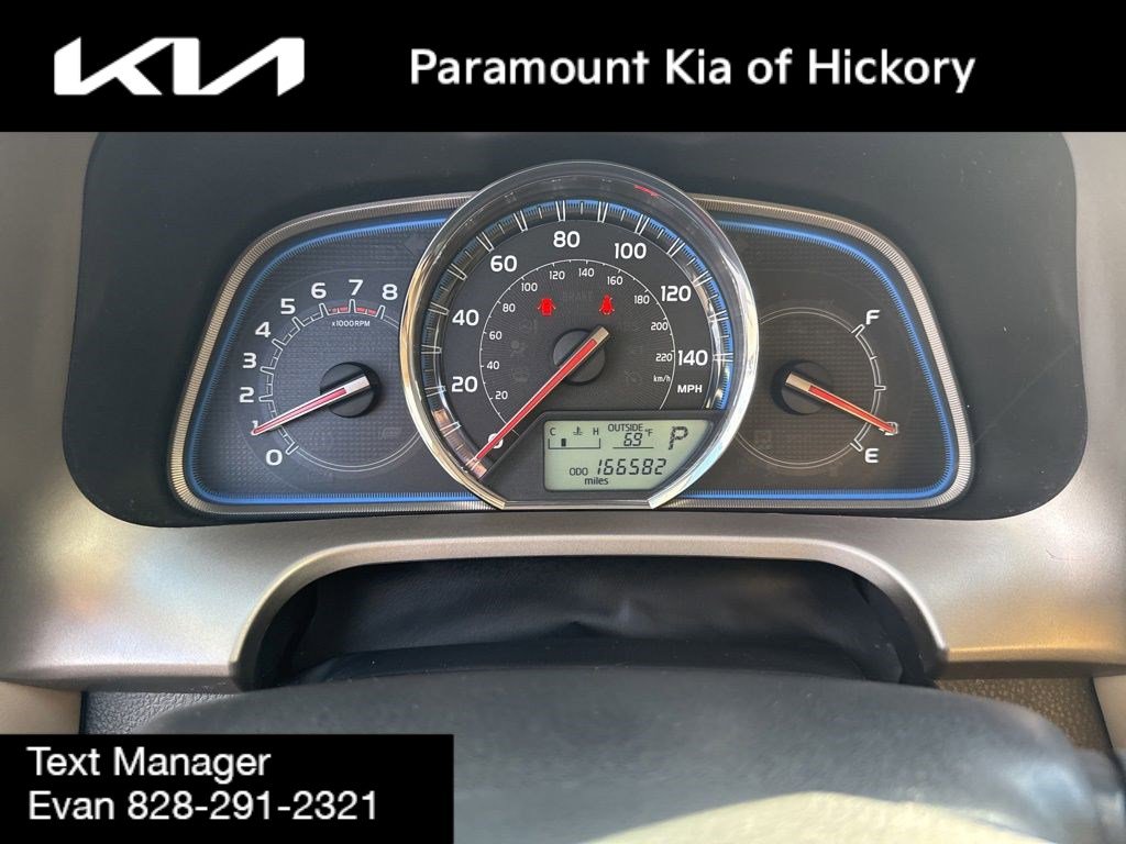 Used 2013 Toyota RAV4 Limited image 18