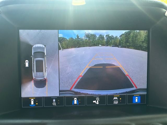 Used 2023 GMC Terrain SLT w/ Infotainment Package II image 37