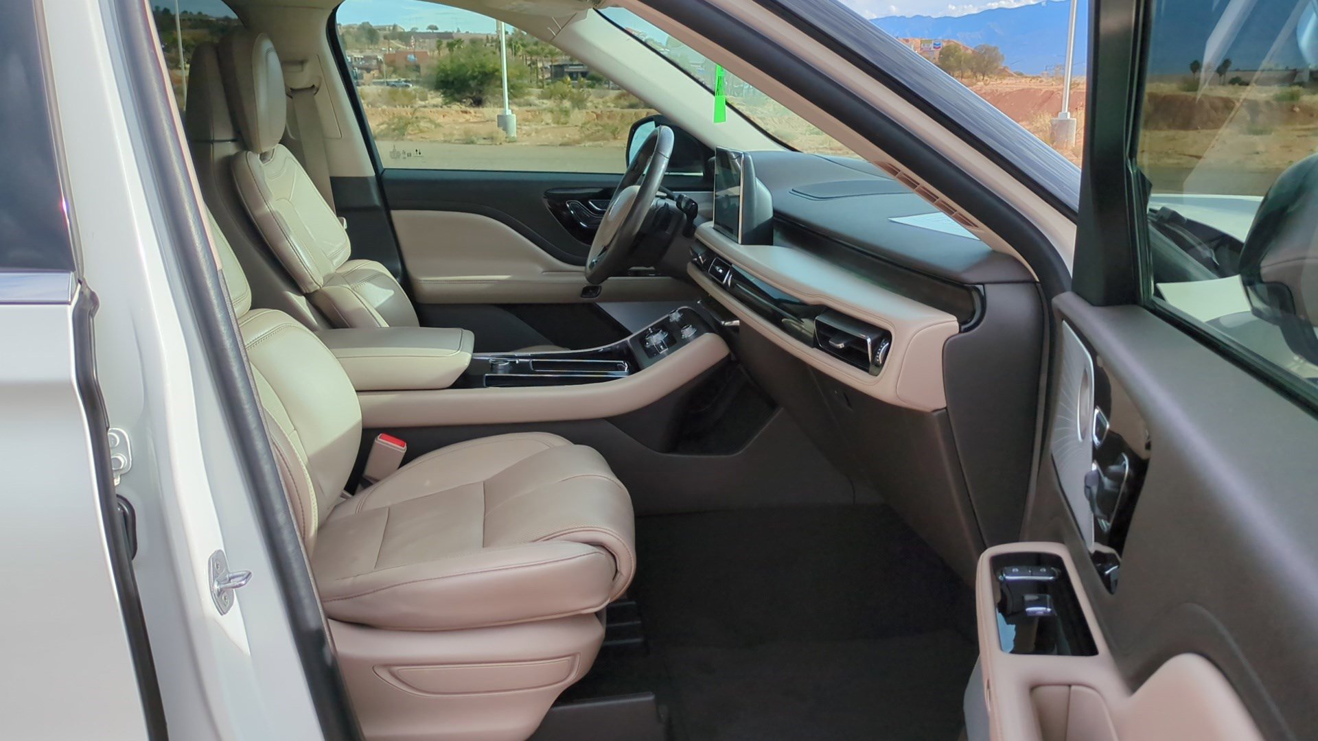 Used 2021 Lincoln Aviator Reserve w/ Equipment Group 202A image 34