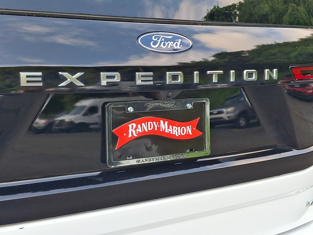Used 2025 Ford Expedition Max Platinum AWD/4WD image 31