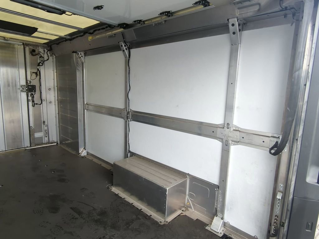 Used 2023 Chevrolet Brightdrop 600 w/ Active Safety Package 2 AWD/4WD image 27