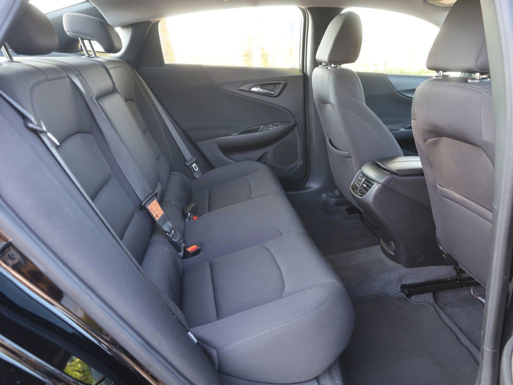 Used 2022 Chevrolet Malibu LT image 17