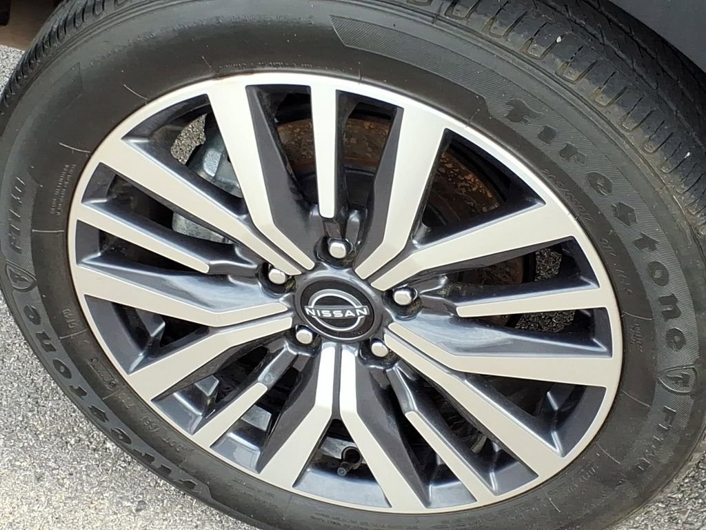 Used 2024 Nissan Kicks SV image 6