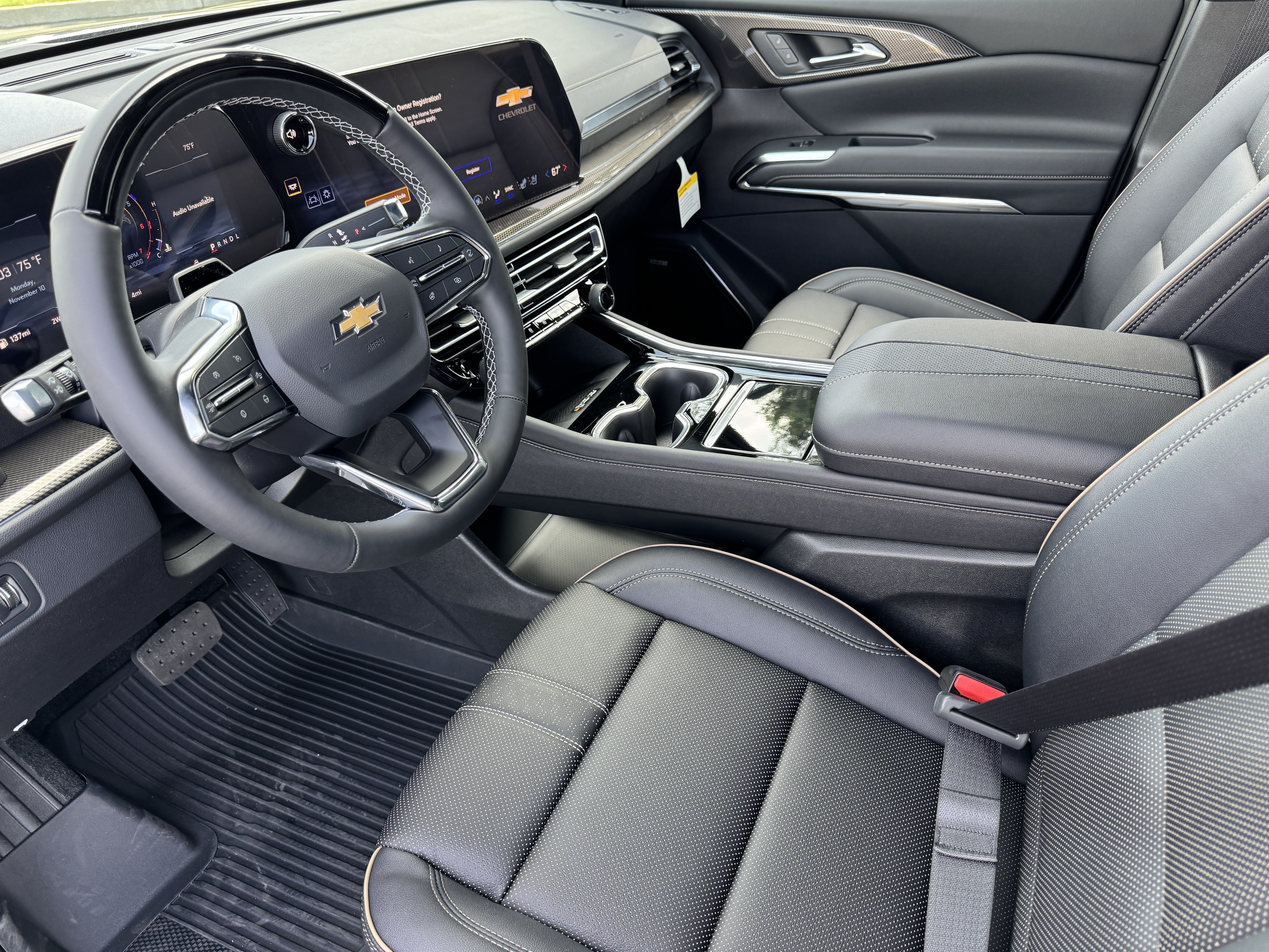 New 2026 Chevrolet Traverse High Country w/ LPO, Floor Liner Package AWD/4WD image 10