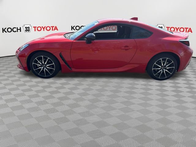 Certified 2024 Toyota GR86 RWD image 4