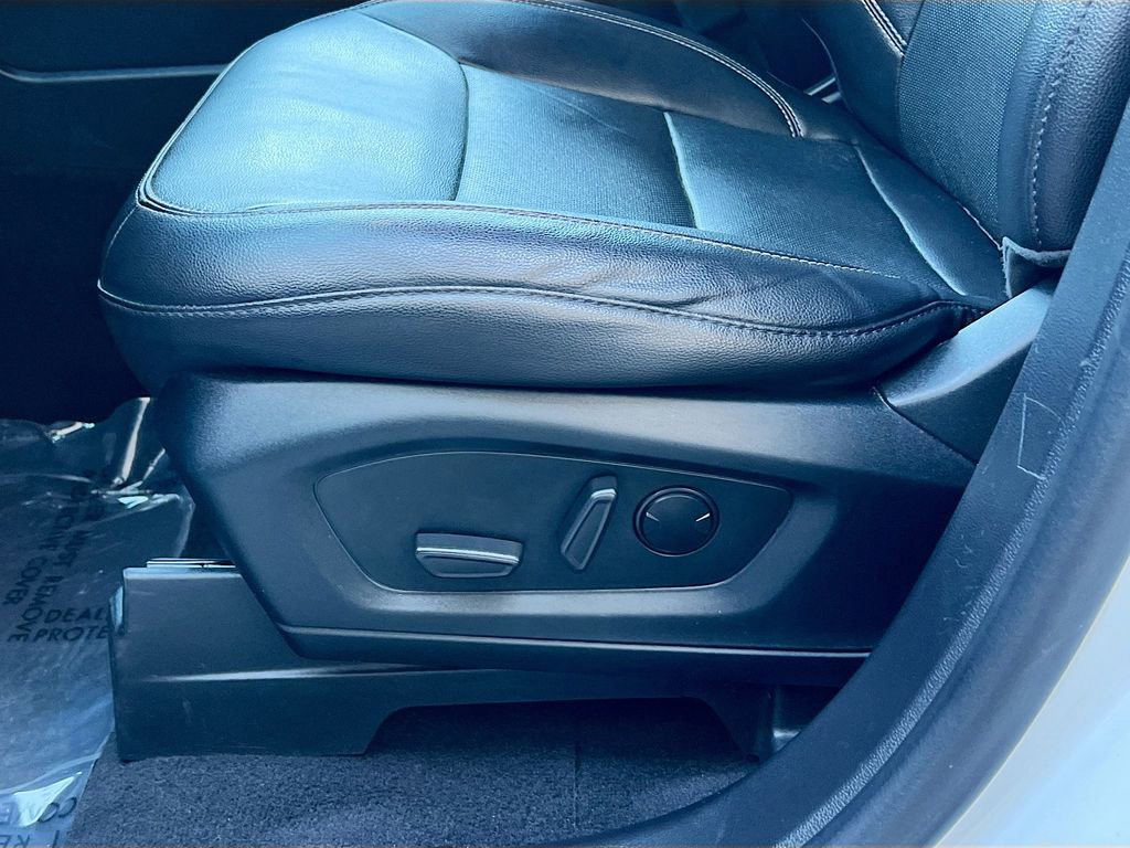 Used 2023 Ford Explorer Limited w/ Equipment Group 301A image 19