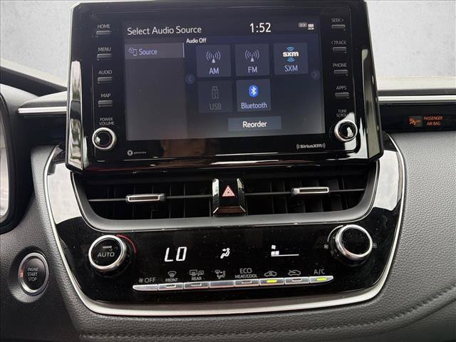 Used 2022 Toyota Corolla SE w/ SE Premium Package FWD image 18