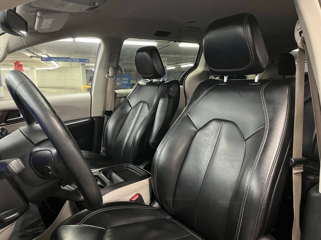 Used 2021 Chrysler Voyager Lxi image 18