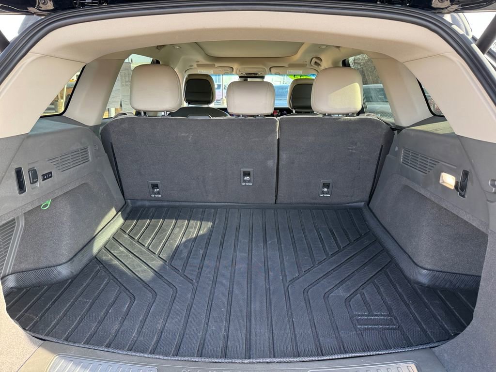 Used 2024 Lincoln Nautilus Reserve w/ Equipment Group 203A image 23