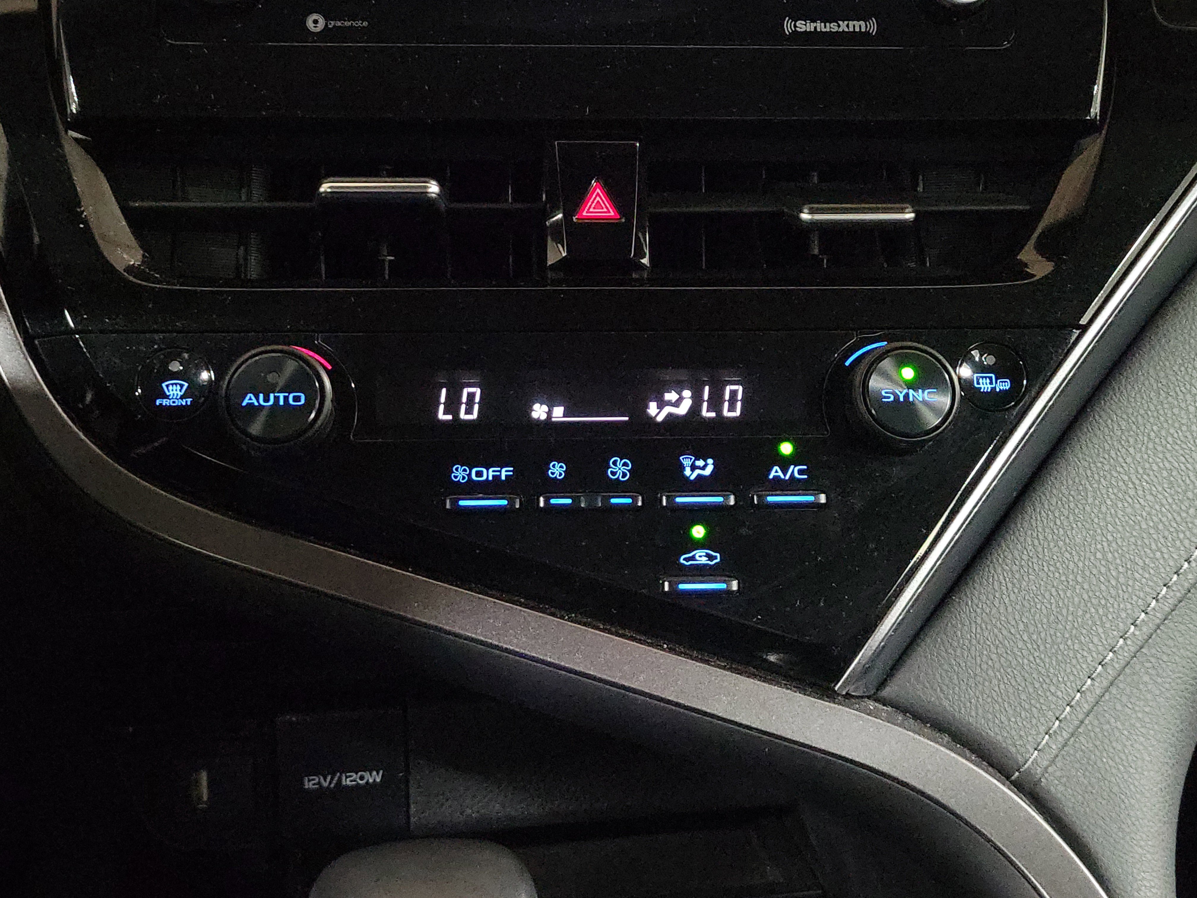 Used 2024 Toyota Camry SE FWD image 30