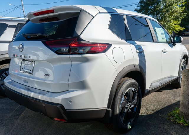 New 2026 Nissan Rogue SV w/ Cold Weather Package image 4