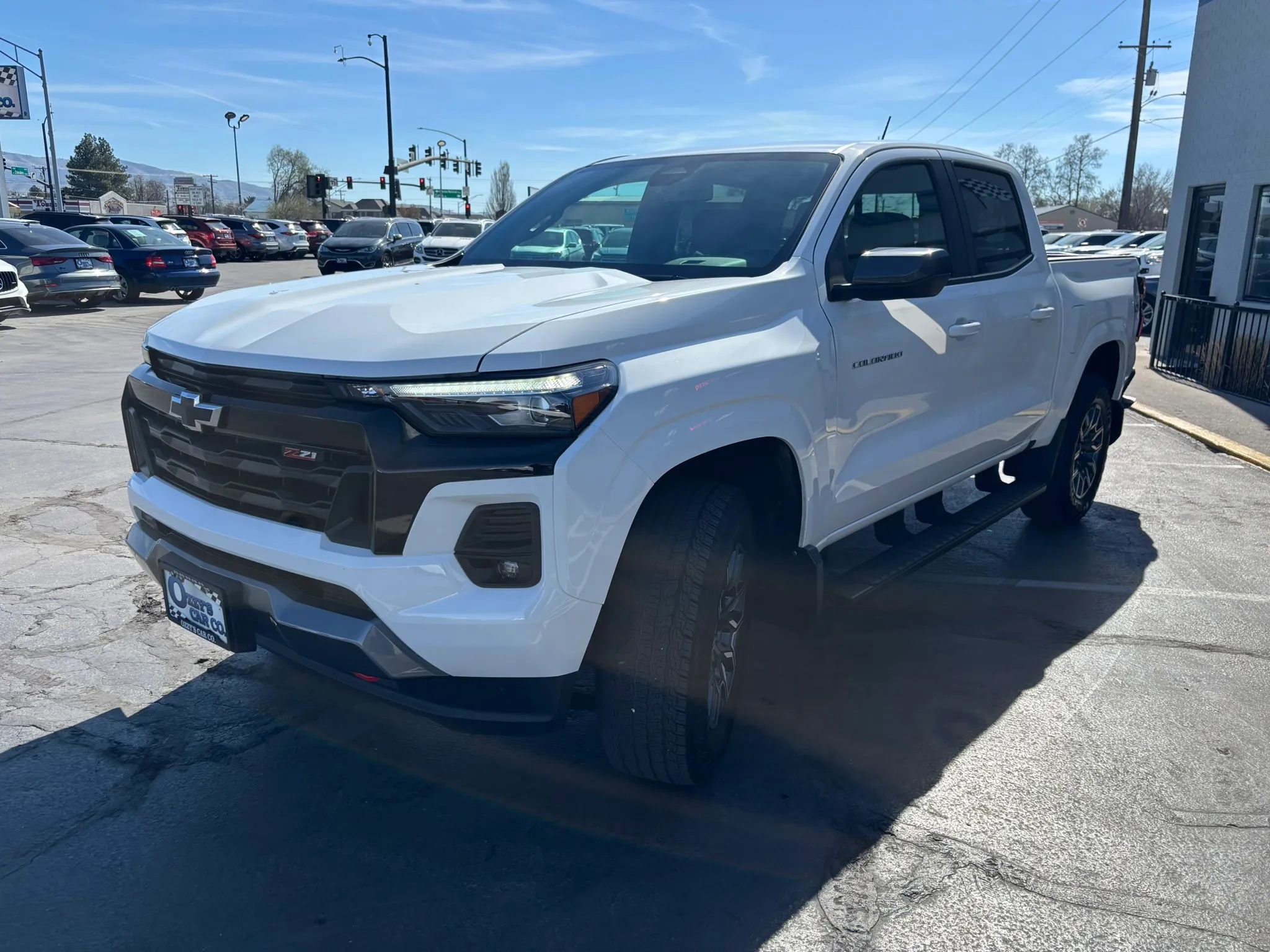 Used 2025 Chevrolet Colorado Z71 image 3